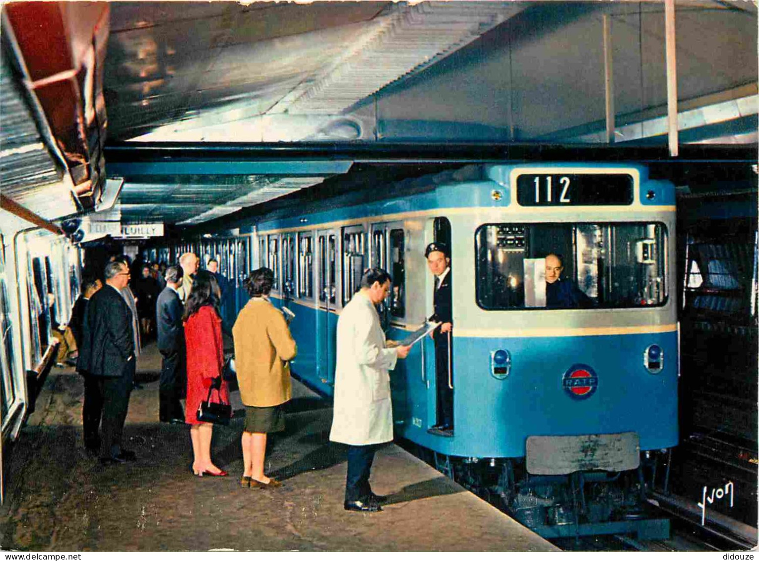 Trains - Métro - Paris - Rame Sur Pneumatiques En Station - CPM - Voir Scans Recto-Verso - Metropolitana