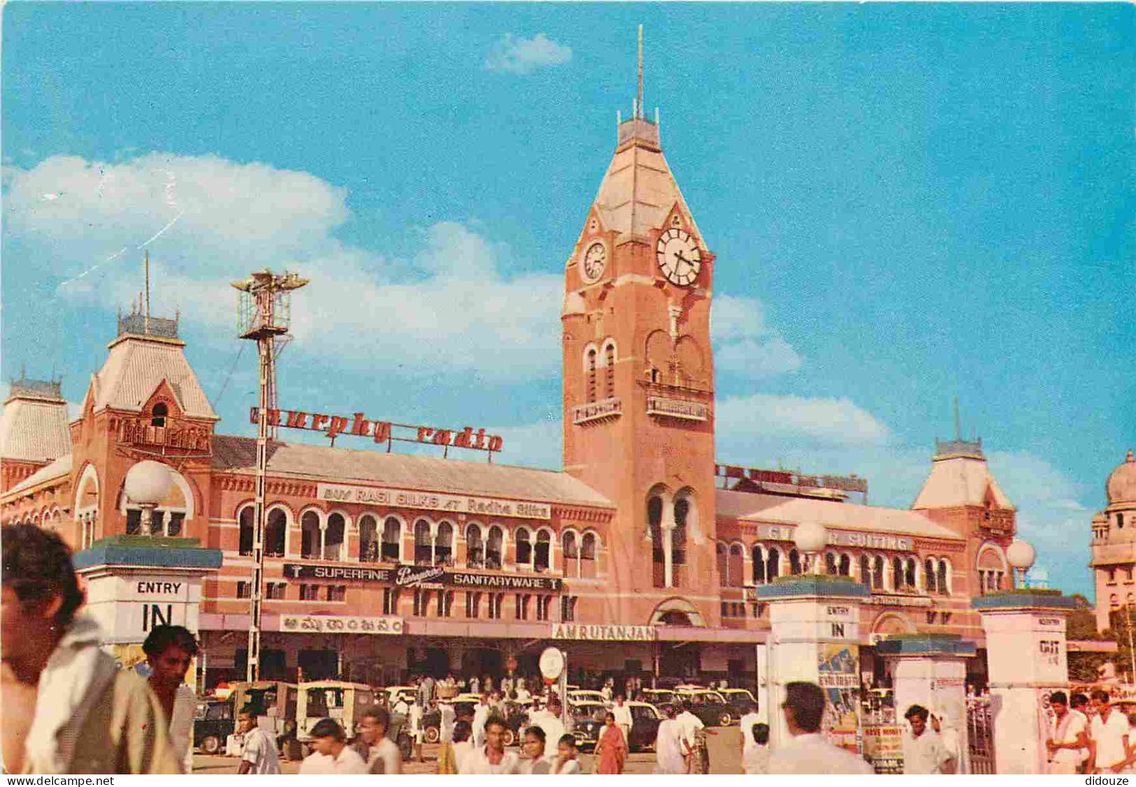 Trains - Gares Sans Trains - Madras - Central Railway Station - CPM - Voir Scans Recto-Verso - Stations Without Trains