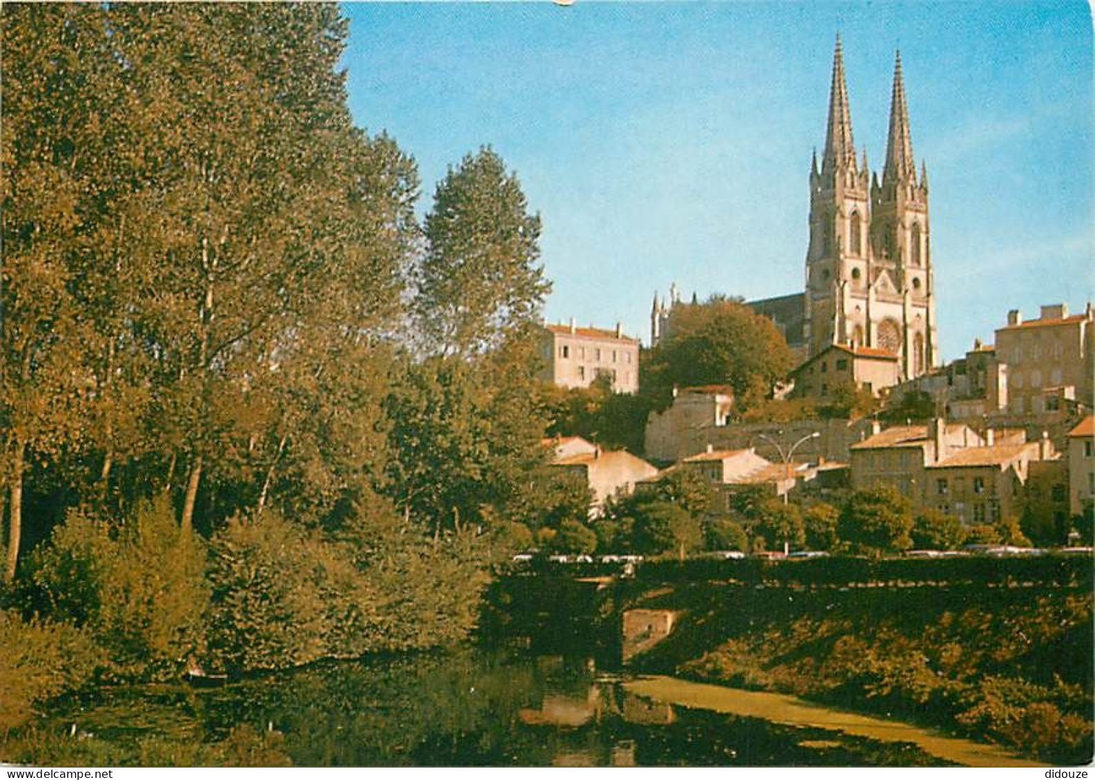 79 - Niort - La Colline Et L'église Saint-André - Carte Neuve - CPM - Voir Scans Recto-Verso - Niort