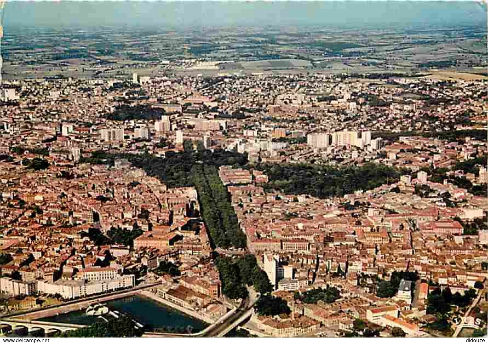 31 - Toulouse - Vue Générale Aérienne - Briques Et Buildings - Flamme Postale - CPM - Voir Scans Recto-Verso - Toulouse