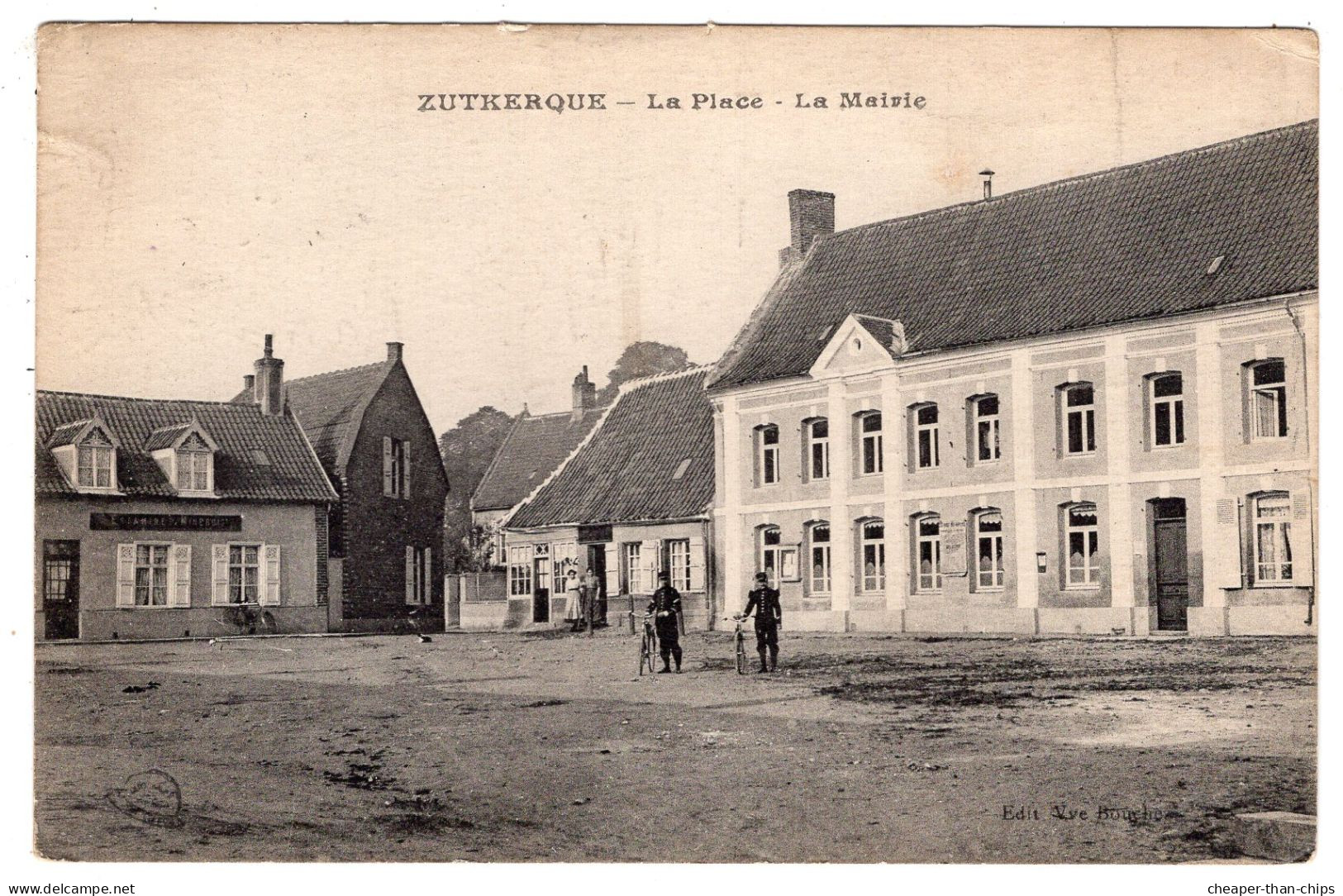 ZUTKERQUE - La Place - La Mairie - Vve Bouche - Sonstige & Ohne Zuordnung