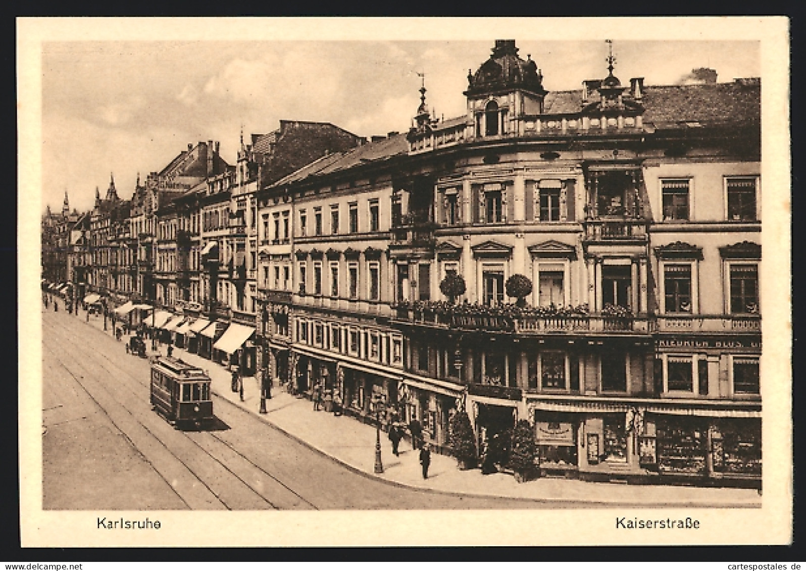 AK Karlsruhe, Strassenbahn Auf Der Kaiserstrasse  - Tram