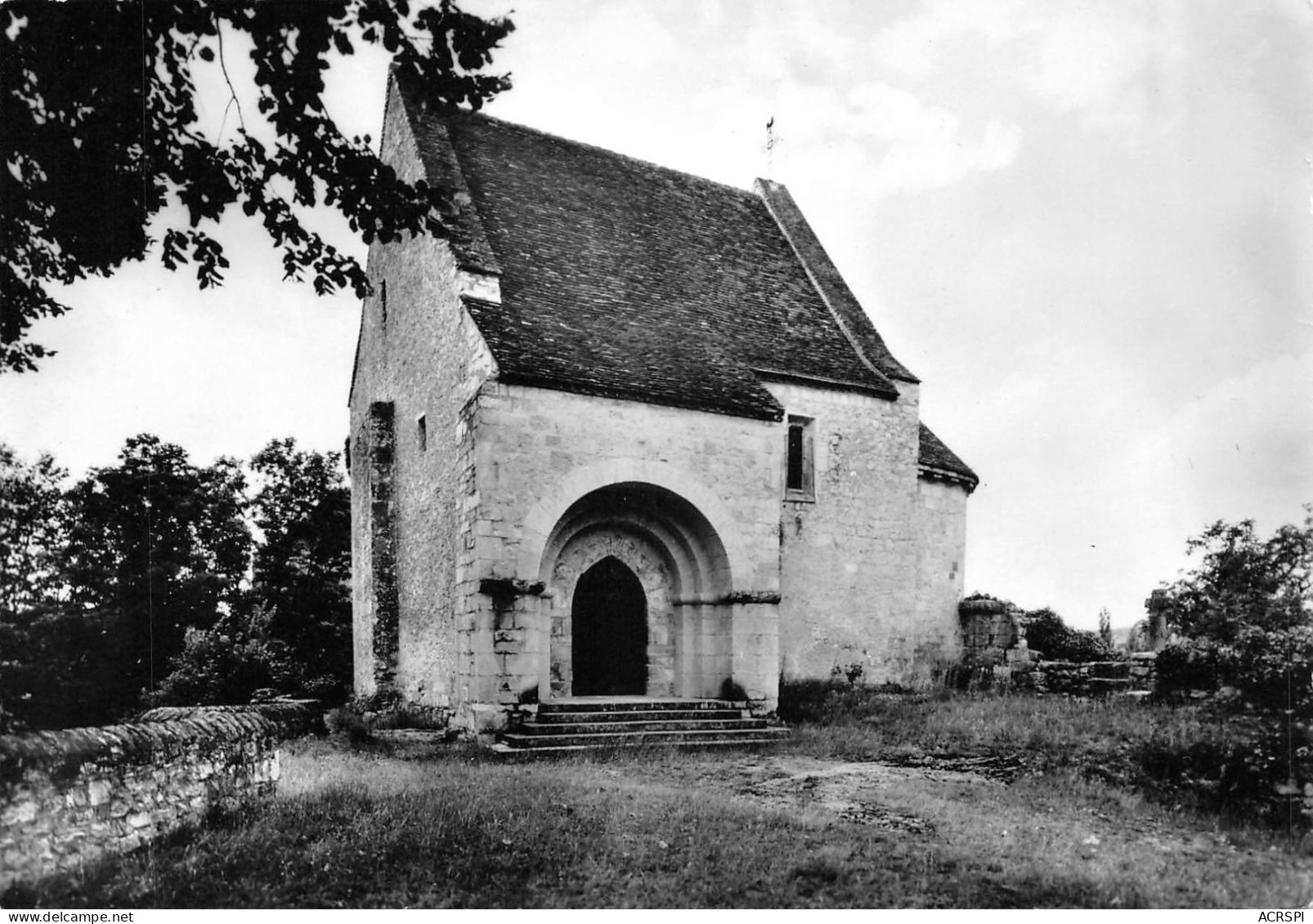 24   Creysse-en-Quercy  église Pré Romane    (Scan R/V) N°   37   \QQ1110Vic - Mussidan