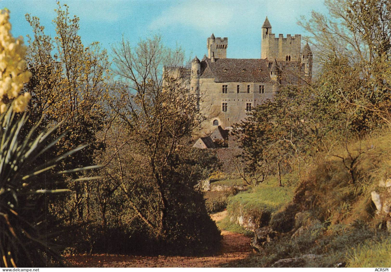 24  BEYNAC Le Chateau Féodal Du XII Et XVIII  (Scan R/V) N°   15   \QQ1110Vic - Sarlat La Caneda