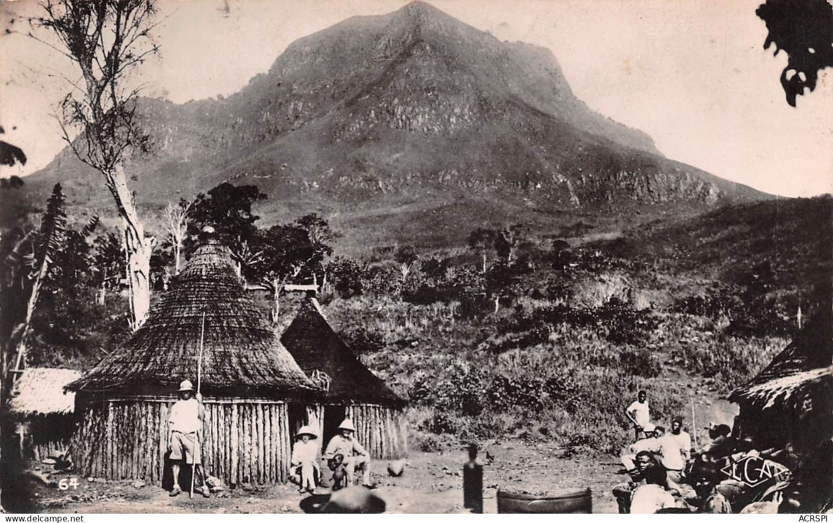 CAMEROUN  Circonscription De N'Kongsamba Montagne De Nenou   (Scan R/V) N°   7   \QQ1110Ter - Cameroun