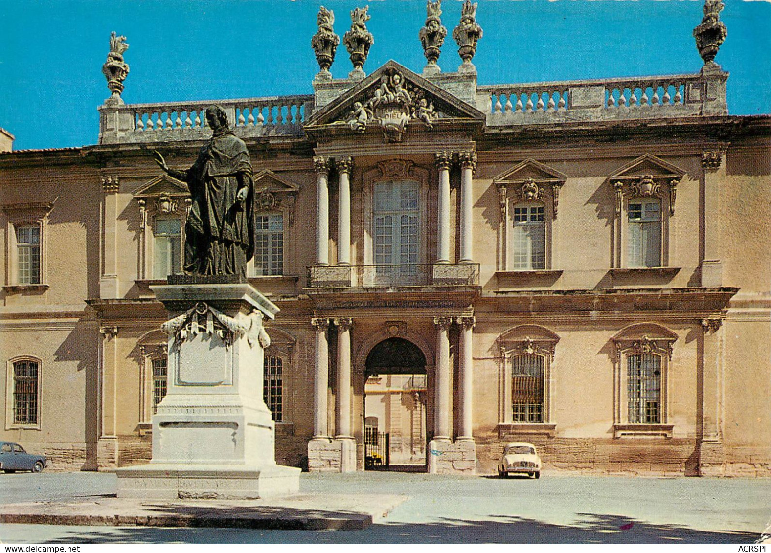 CARPENTRAS (84) Hopital  Hotel Dieu - Statue De Monseigneur D'inguimbert   (scan Recto-verso) QQ 1147 - Carpentras