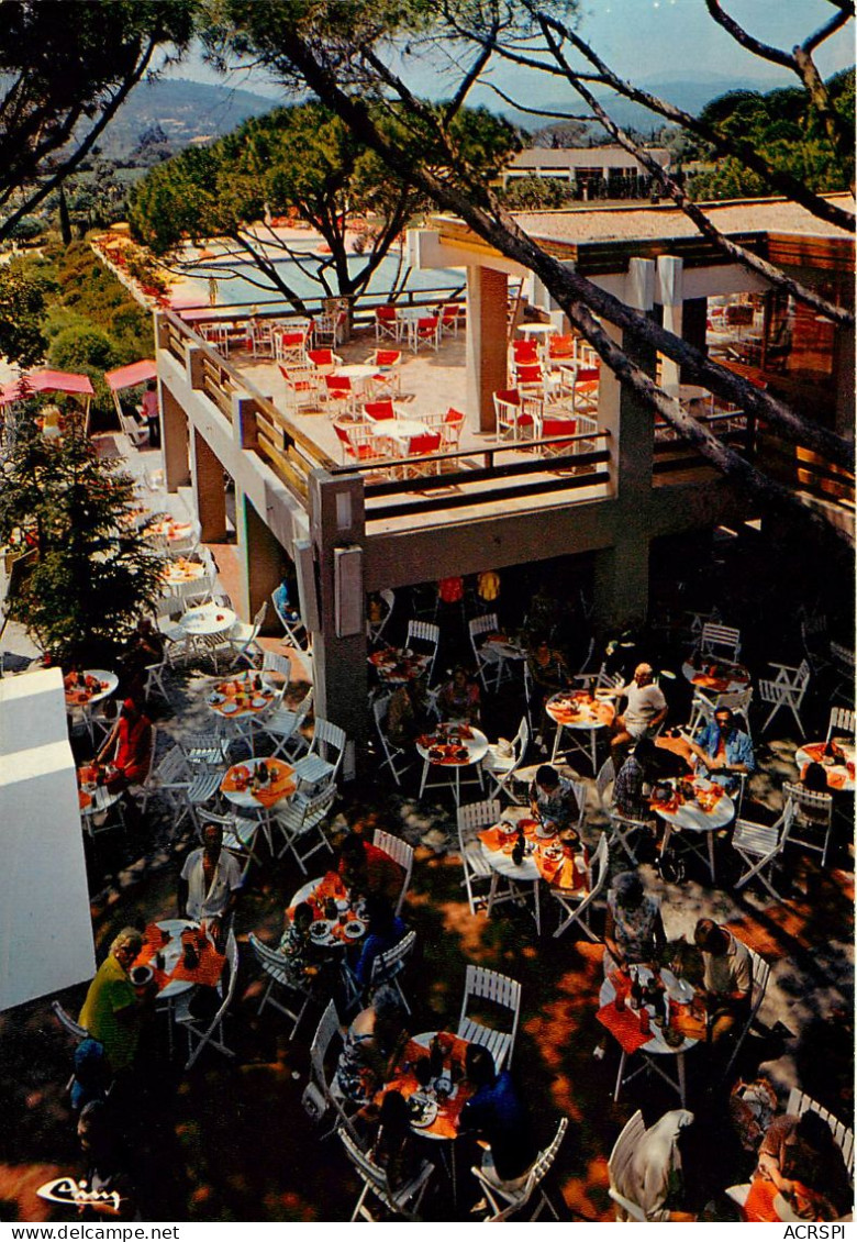 83 SAINTE MAXIME - Hôtel MAXIMA 200 - Vacances 2000 Patio Bar Terrasse  (scan Recto-verso) QQ 1144 - Sainte-Maxime