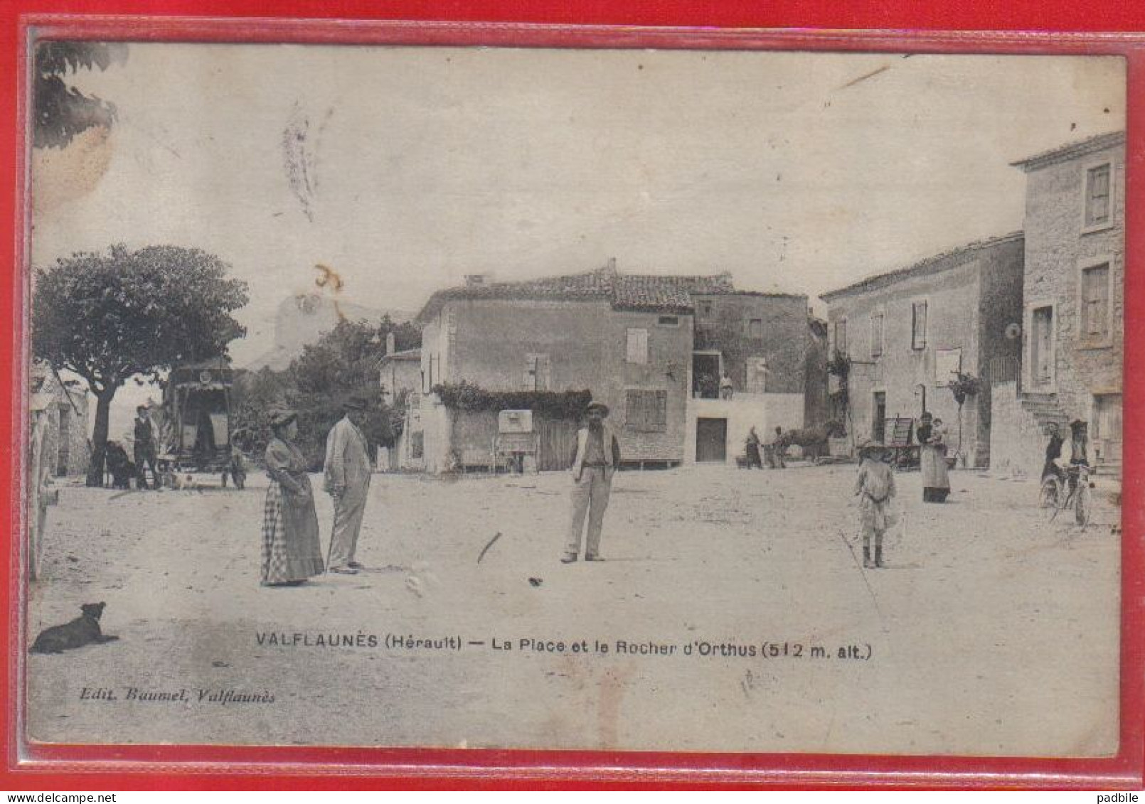 Carte Postale 34. Valflaunès  La Place Et Le Rocher D'Orthus  Très Beau Plan - Andere & Zonder Classificatie