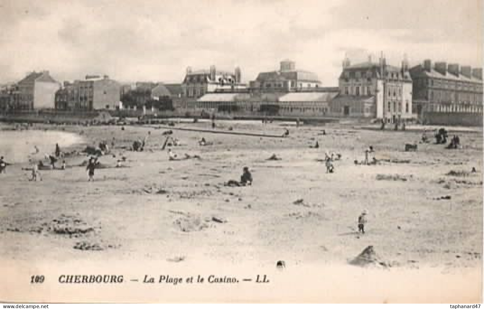 . 50 . CHERBOURG . La Plage Et Le Casino . - Cherbourg