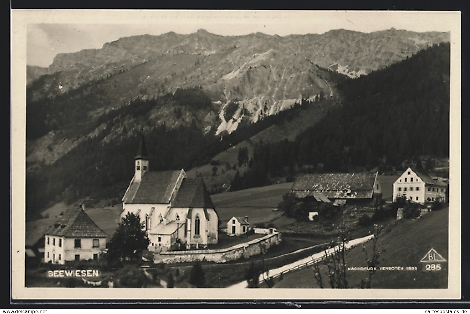 AK Seewiesen, Ortsansicht Mit Der Kirche Im Bergidyll  - Autres & Non Classés