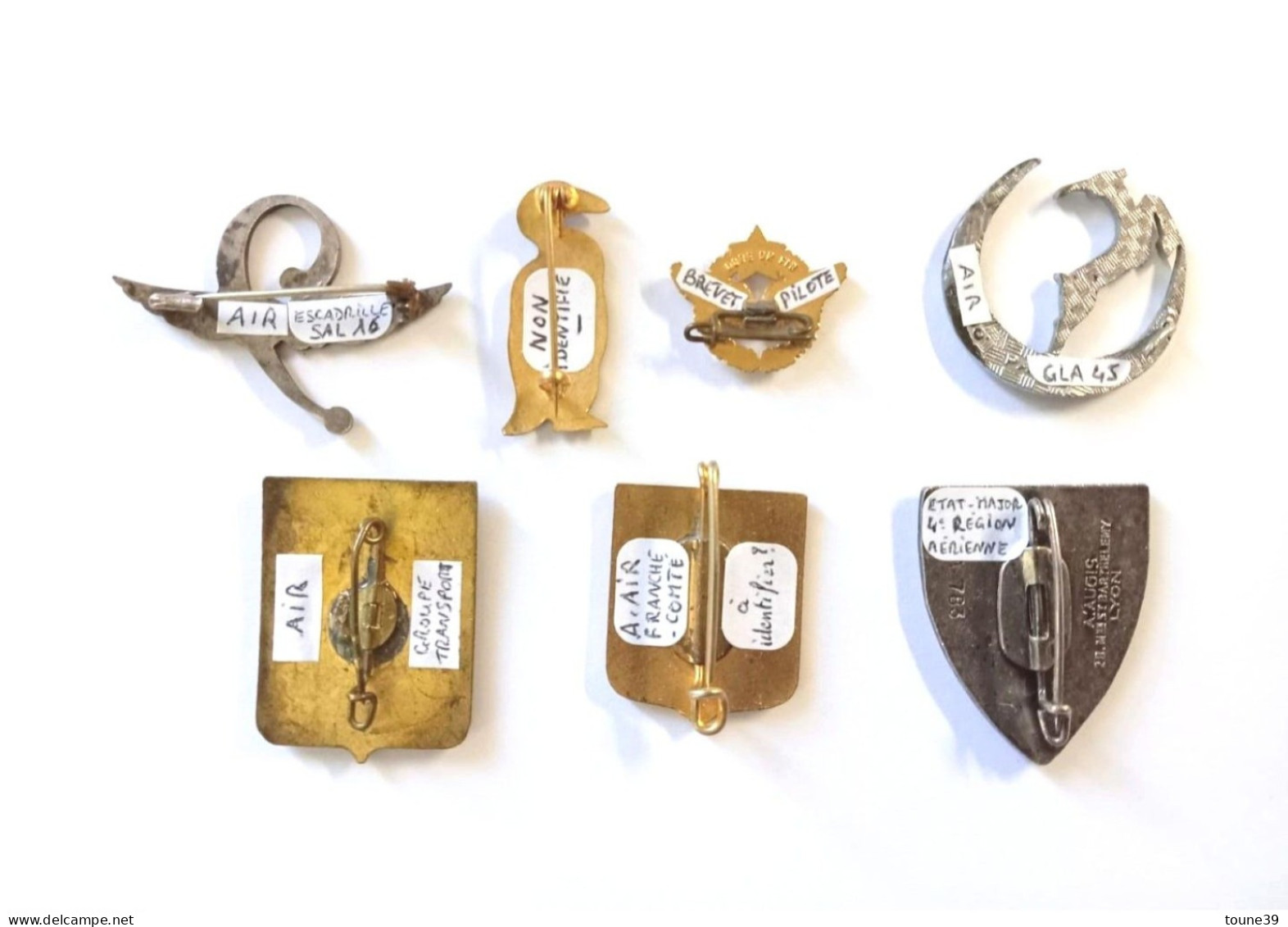 LOT   7  Insignes  ARMÉE  De  L'AIR - Airforce