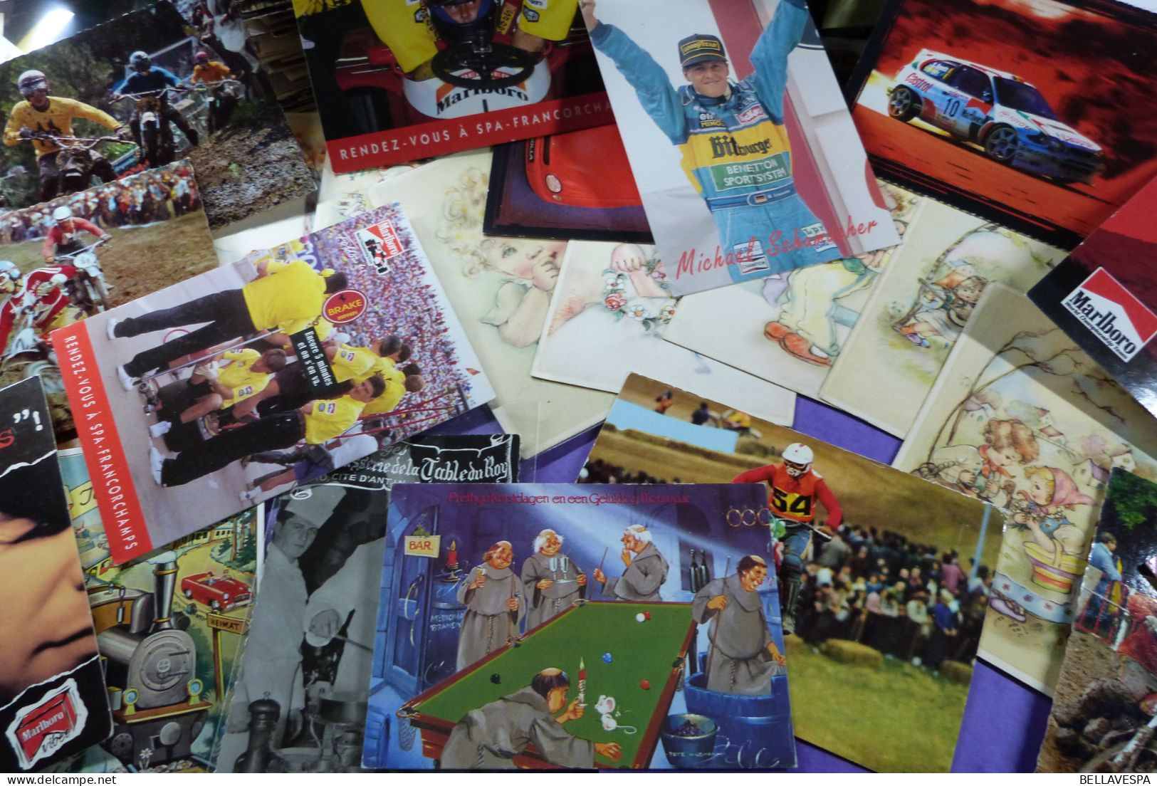 Lot varia ruim 900 stuks vnl postkaarten cpsm en cpa ook  recentere thema Publi kaarten expo Vedetten voetbal ...