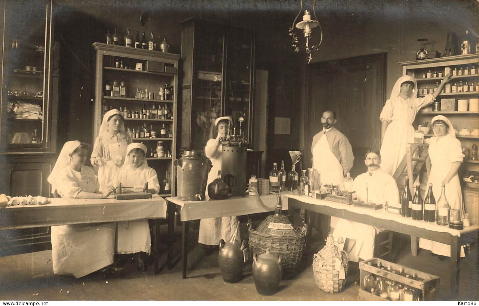 Le Mans * RARE Carte Photo 1915 * La Pharmacie * Hôpital Militaire Infirmières Laboratoire Santé Médecine - Le Mans