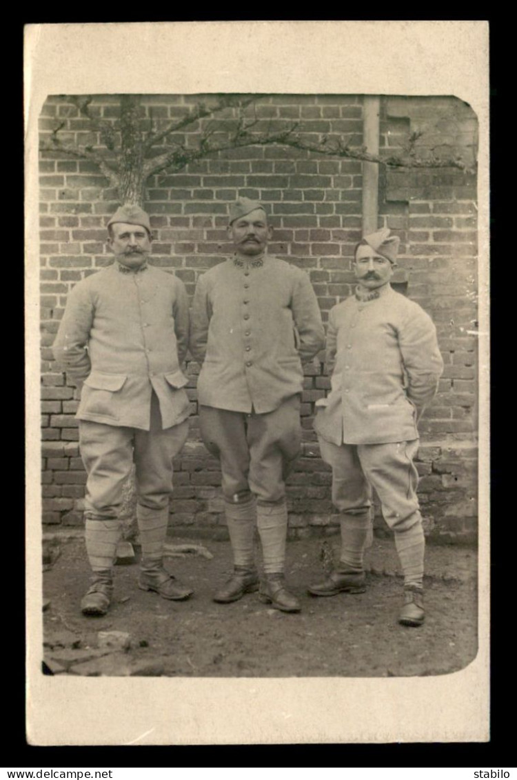 GUERRE 14/18 - SOLDATS - 105 SUR LES COLS - CARTE PHOTO ORIGINALE - War 1914-18