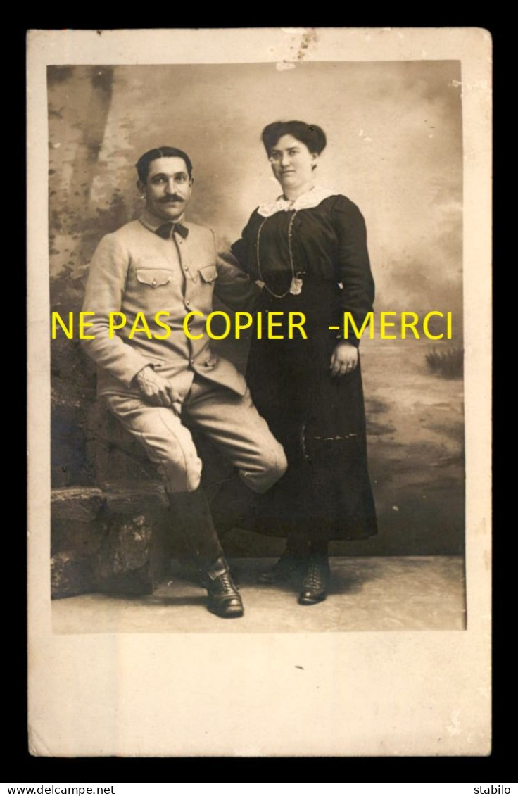 GUERRE 14/18 - SOLDAT AVEC SA FEMME - PHOTOGRAPHE MOREL, TROYES - CARTE PHOTO ORIGINALE - War 1914-18