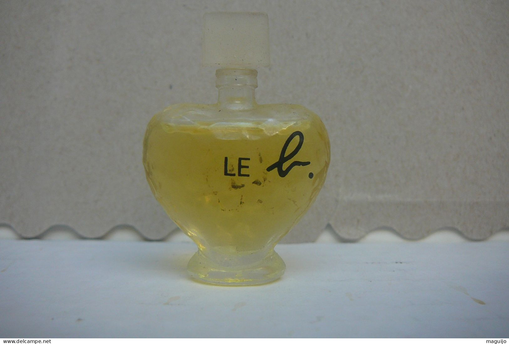 AGNEZ B " LE B"MINI EDT 5 ML LIRE & VOIR  MANGOPAY UNIQUEMENT - Miniaturen Damendüfte (ohne Verpackung)