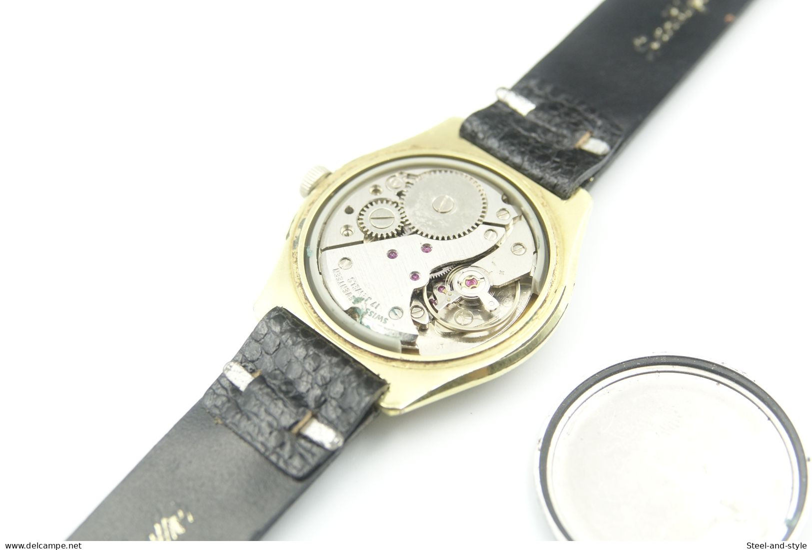 watches : VERDAL 17 JEWELS INCABLOC HANDWIND - original - running - 1960s