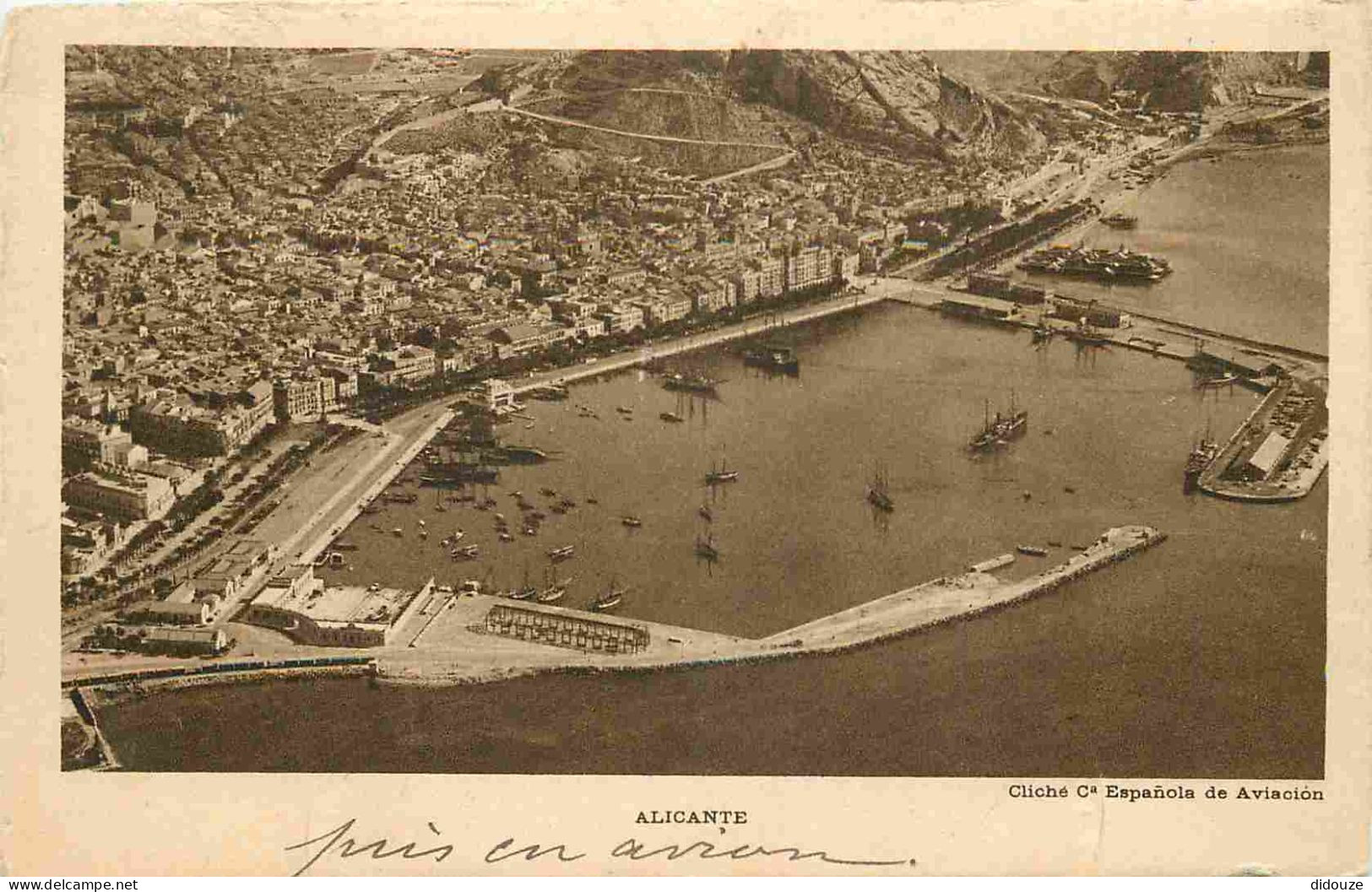 Espagne - Alicante - Vista Aerea - Vue Aérienne Du Port - Correspondance - CPA - Voyagée En 1926 - Voir Scans Recto-Vers - Alicante