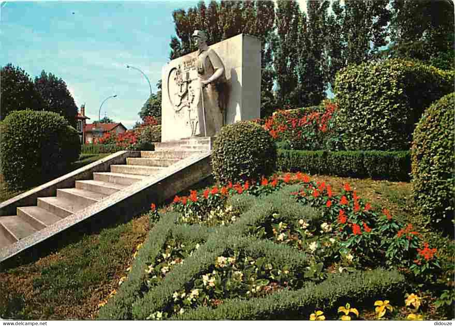 92 - Antony - Monument Maréchal Leclerc - Fleurs - CPM - Voir Scans Recto-Verso - Antony