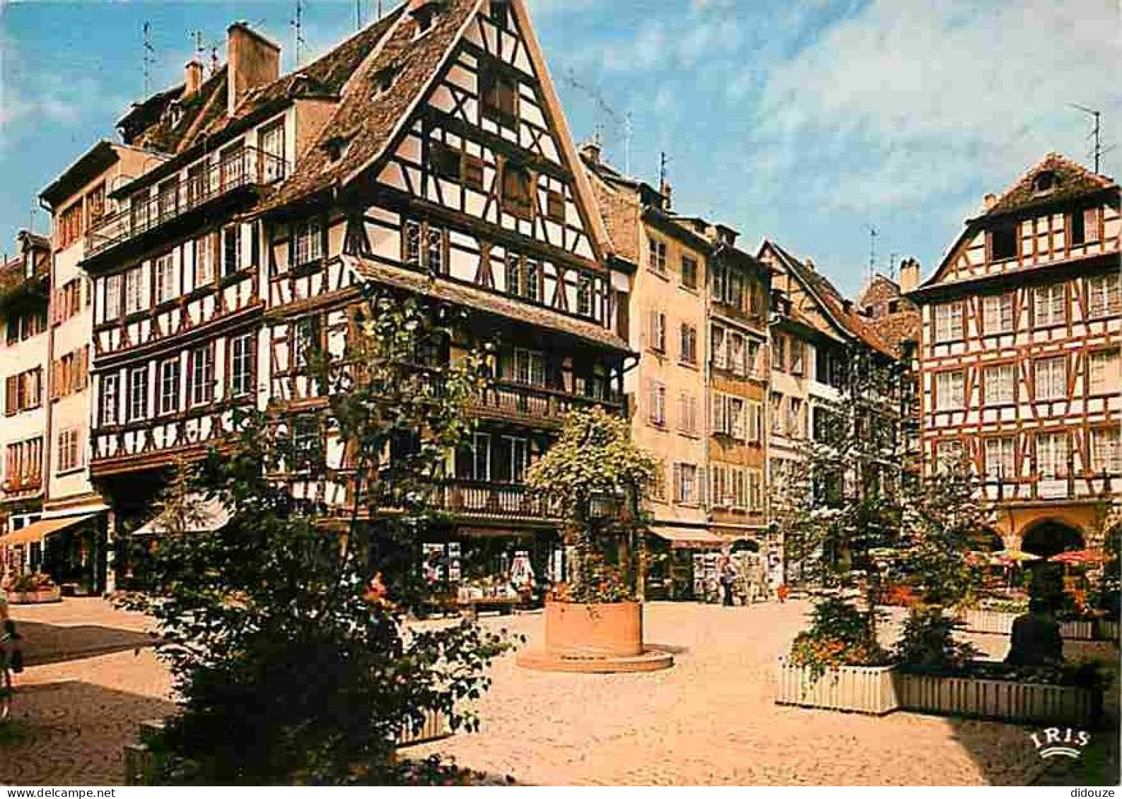 67 - Strasbourg - Place Du Marché Aux Cochons De Lait Et Maison Ancienne à Galeries Datant De 1602 - CPM - Voir Scans Re - Straatsburg