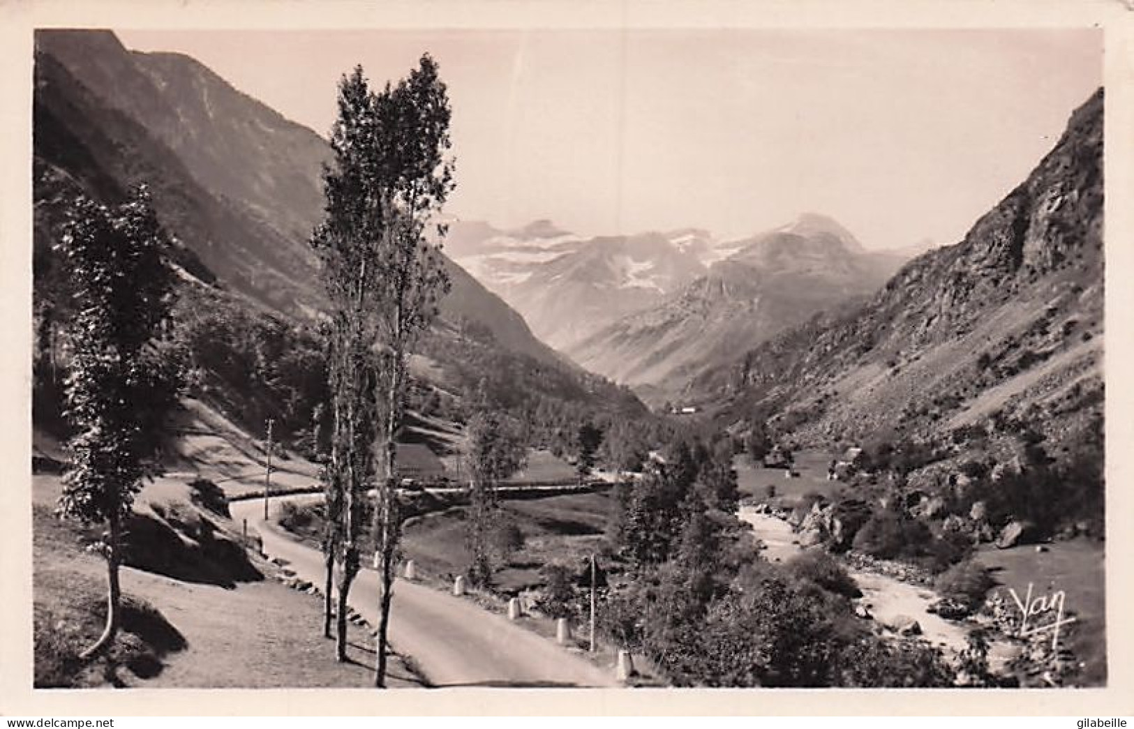 65 - Route De GEDRE  A GAVARNIE -  1948 - Gavarnie