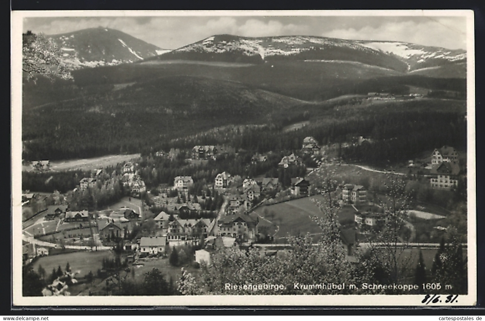 AK Krummhübel /Riesengebirge, Totalansicht Mit Schneekoppe Aus Der Vogelschau  - Schlesien