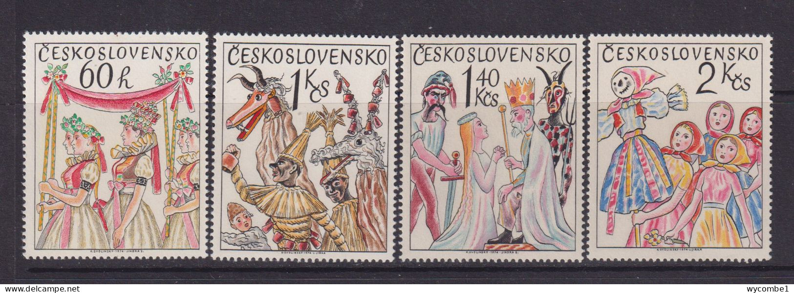 CZECHOSLOVAKIA  - 1975 Folk Customs Set Never Hinged Mint - Unused Stamps