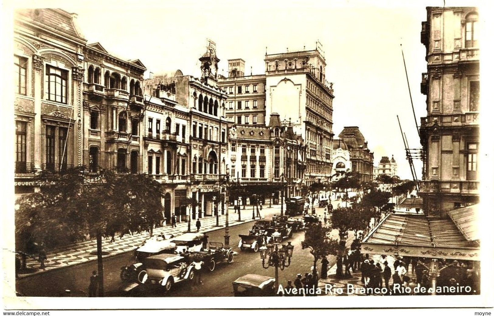 2135 - Brésil  -   RIO DE JANEIRO  :   AVENIDA RIO BRANCO     Circulée En 1921 - Rio De Janeiro