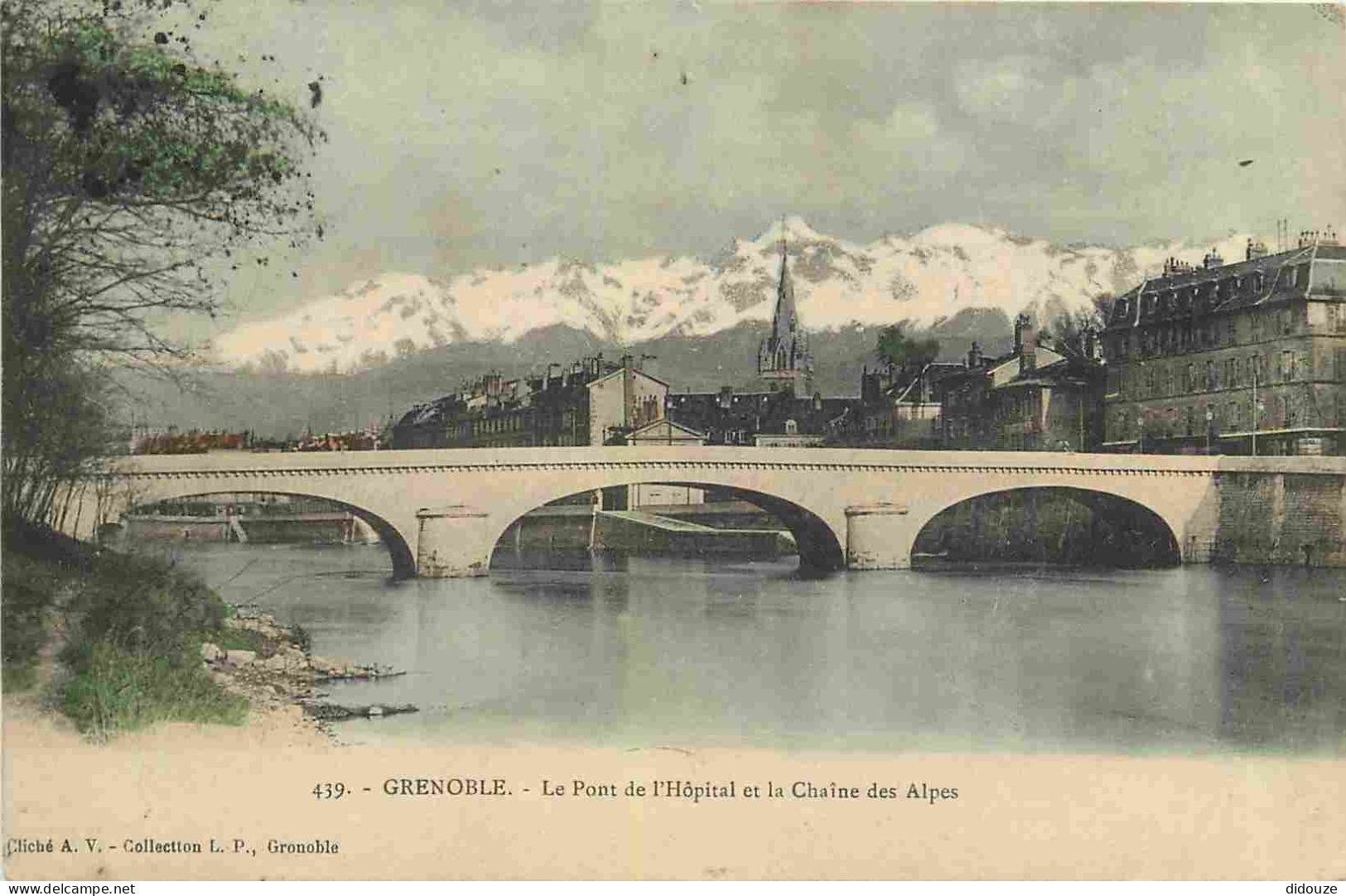 38 - Grenoble - Le Pont De L'Hôpital Et La Chaîne Des Alpes - CPA - Oblitération Ronde De 1908 - Voir Scans Recto-Verso - Grenoble