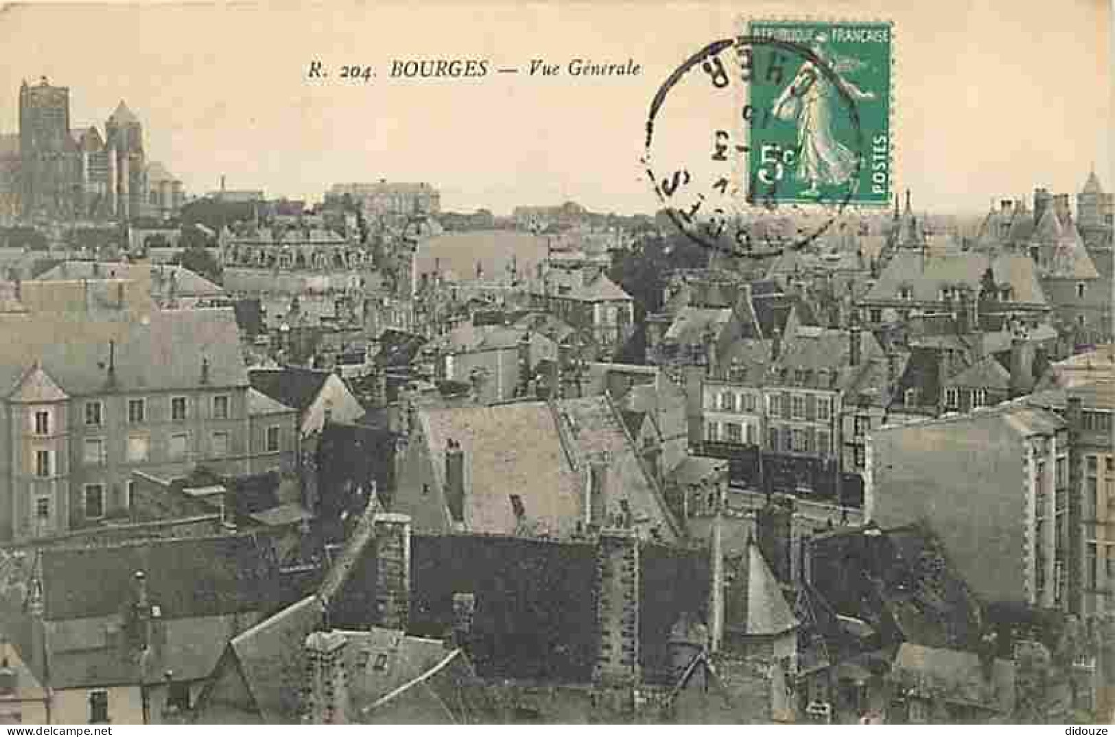 18 - Bourges - Vue Générale - CPA - Voir Scans Recto-Verso - Bourges