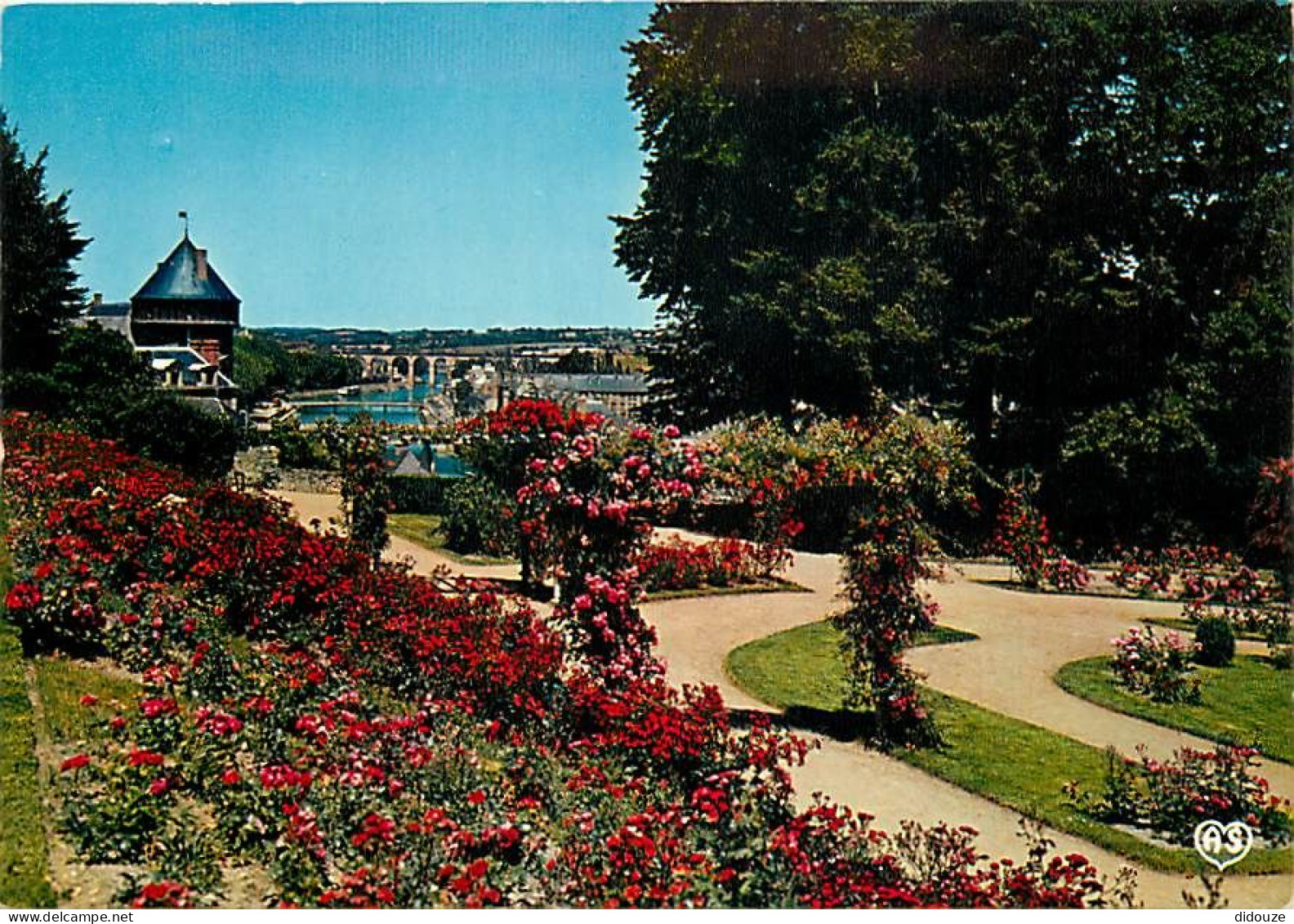 53 - Laval - Les Jardins De La Perrine - Fleurs - Carte Neuve - CPM - Voir Scans Recto-Verso - Laval