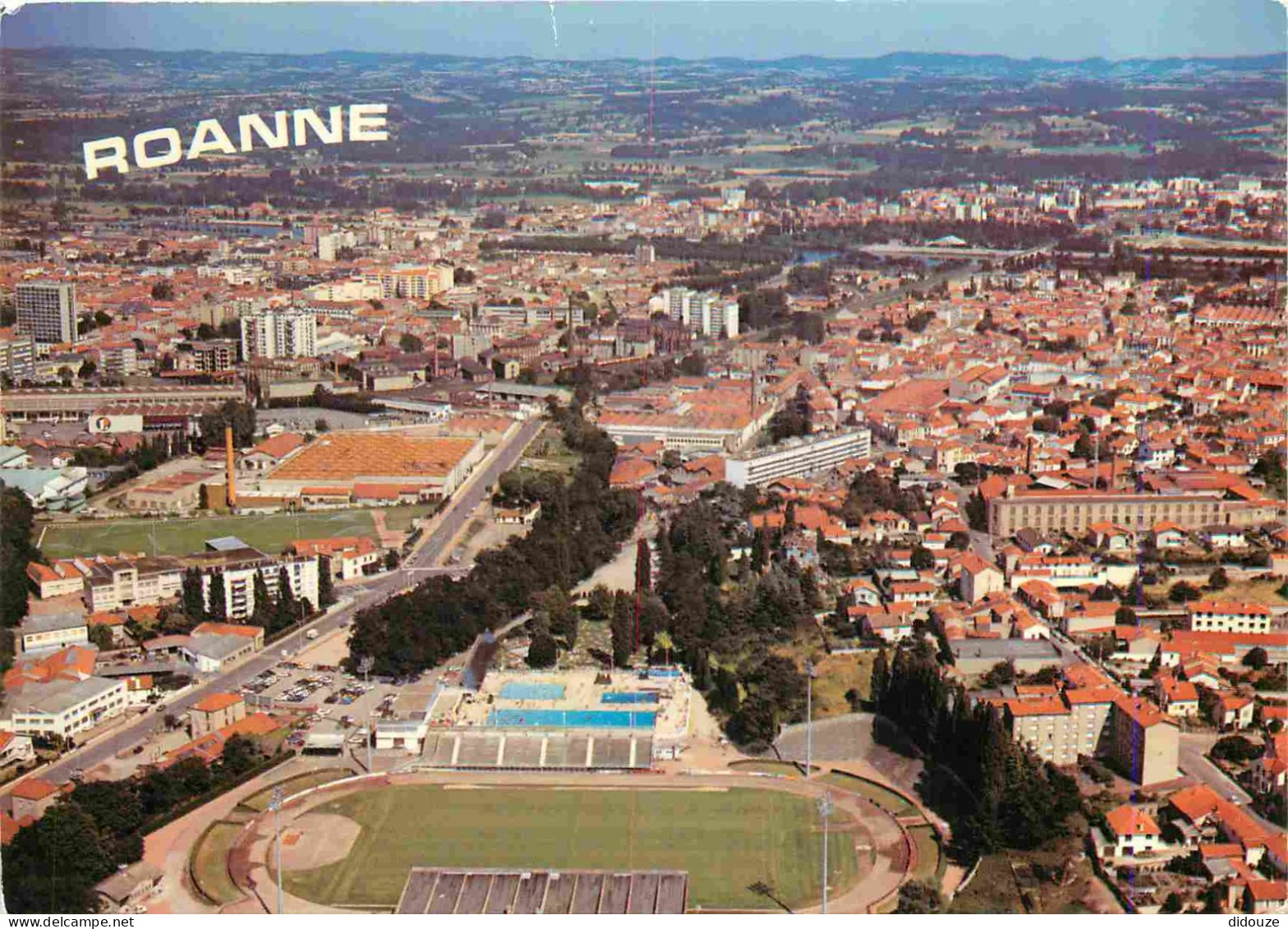 42 - Roanne - Vue Générale Aérienne - Stade - CPM - Voir Scans Recto-Verso - Roanne