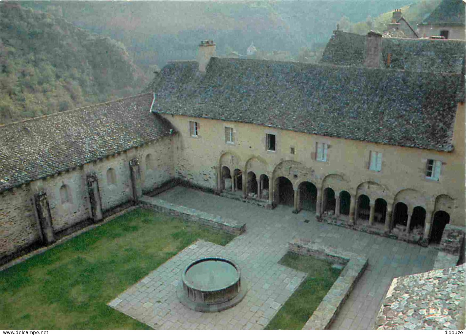 12 - Conques En Rouergue - Le Cloître - CPM - Voir Scans Recto-Verso - Otros & Sin Clasificación