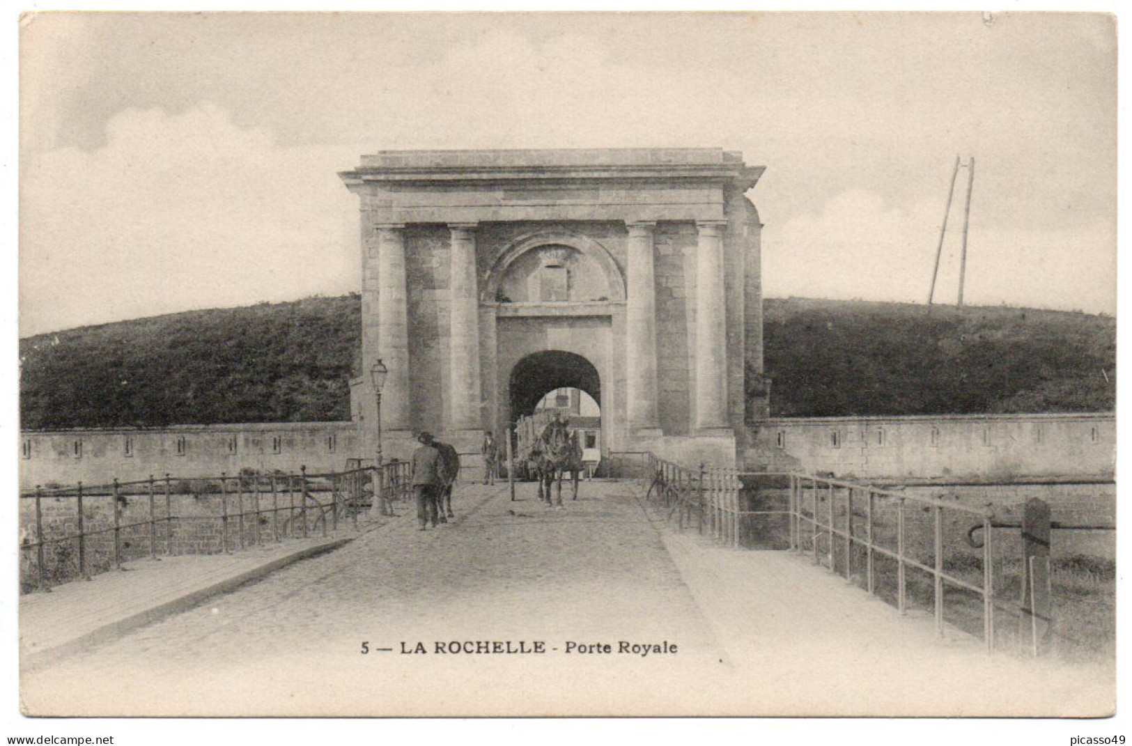 Charentes  Maritime , La Rochelle , Porte Royale - La Rochelle