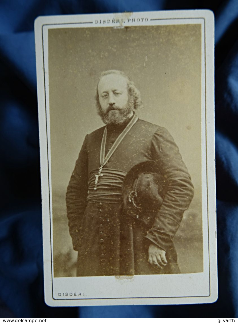 Photo CDV Disderi à Paris  Religieux Barbu Corpulent  Chapeau Sous Son Bras  Sec. Emp. CA 1865-70 - L445 - Antiche (ante 1900)