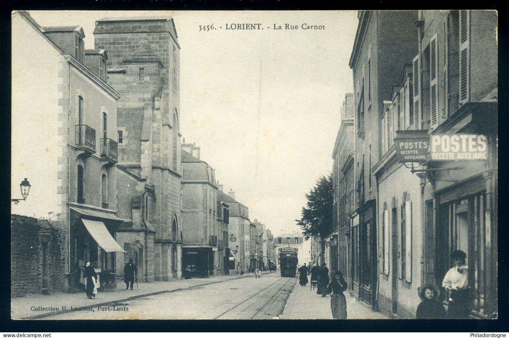 CPA - (56) Lorient - La Rue Carnot (Postes) - Lorient