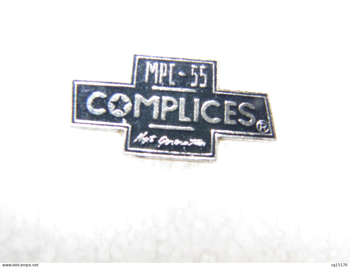 PIN'S     COMPLICES  MPC 55  MODE - Altri & Non Classificati