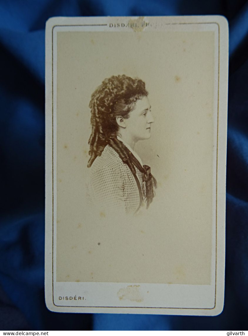 Photo CDV Disderi  Paris Portrait (profil) Jeune Femme  Coiffure à Anglaises  Robe à Carreaux Sec. Emp. CA 1865-70- L445 - Oud (voor 1900)