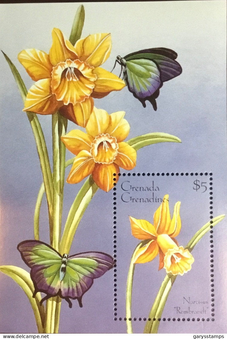 Grenada Grenadines 1996 Flowers Butterflies Minisheet MNH - Sonstige & Ohne Zuordnung