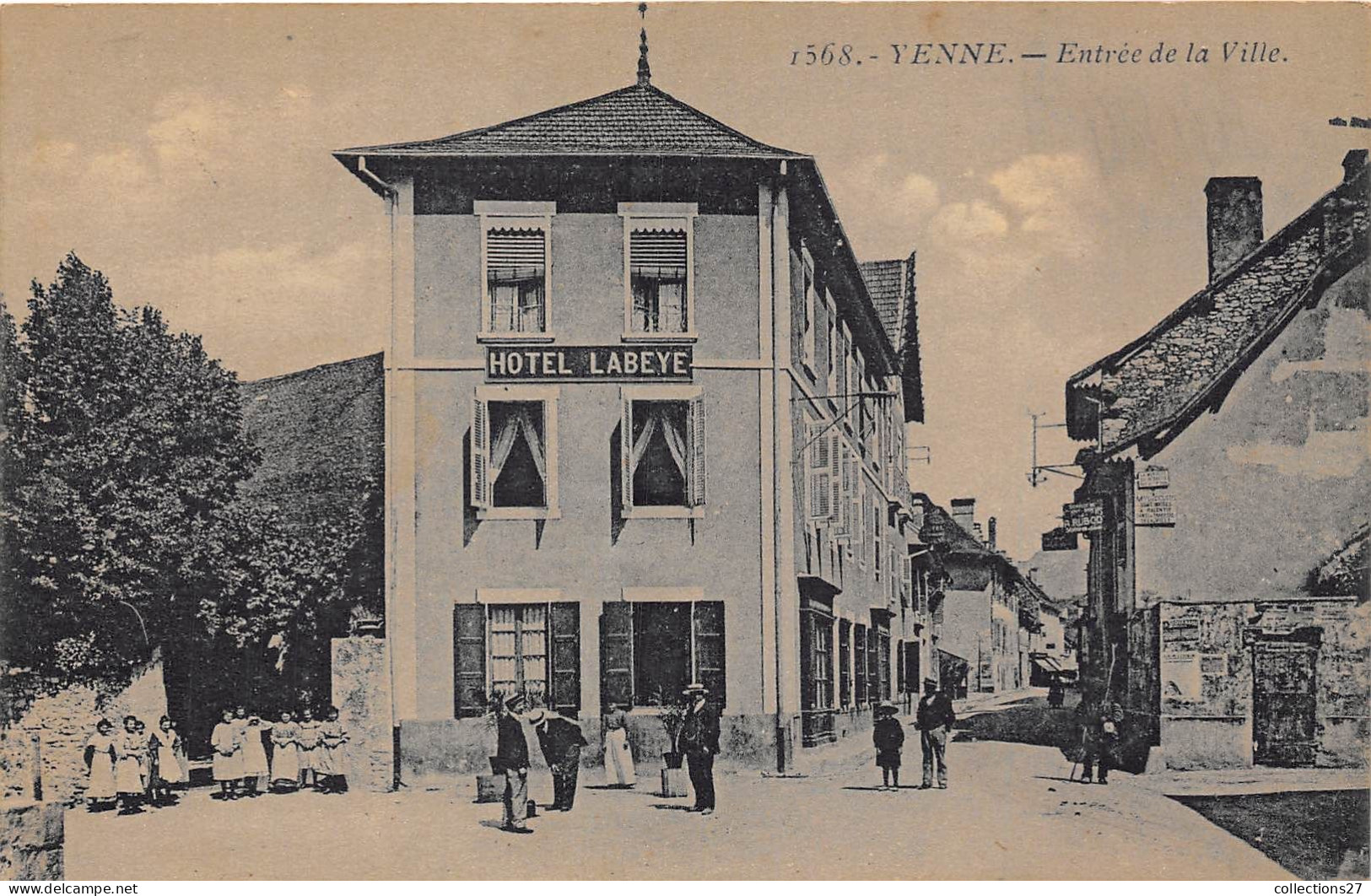 73-YENNE- ENTREE DU LA VILLE - Yenne