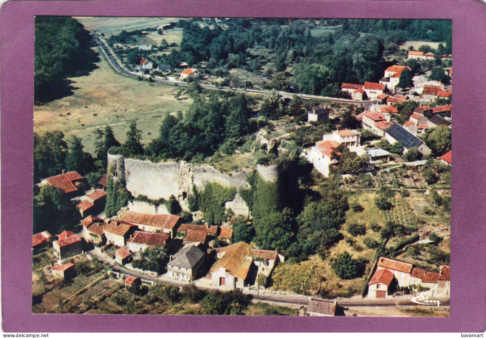 86  GENÇAY Vue Aérienne  Les Ruines Du Vieux Château  XIIIe Et XIVe S. - Gencay