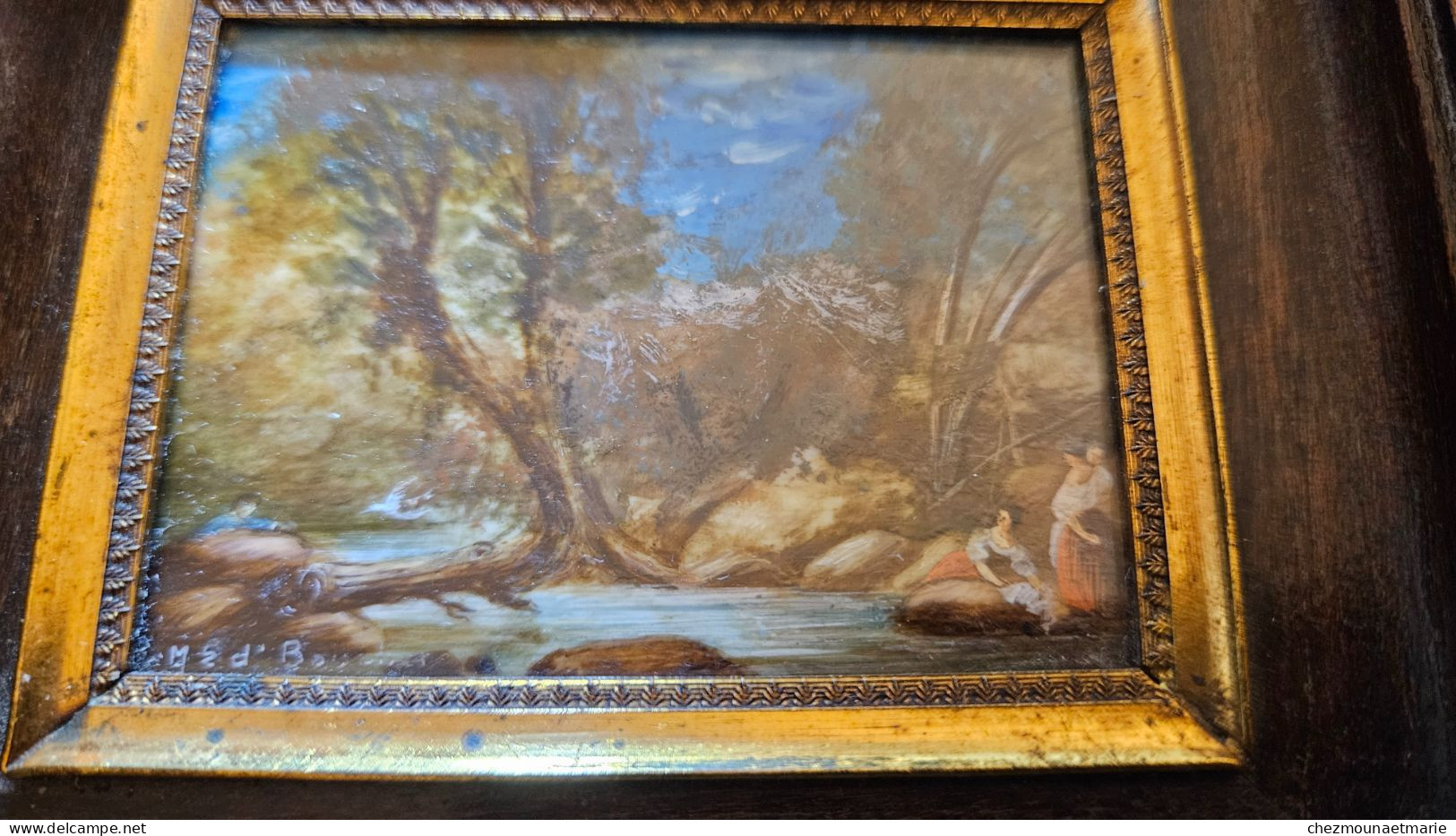 Peinture à l'huile scène bord de l'eau garçon et femmes colombe signé BOUCHER ? taille cadre 13,5x11,5 cm.