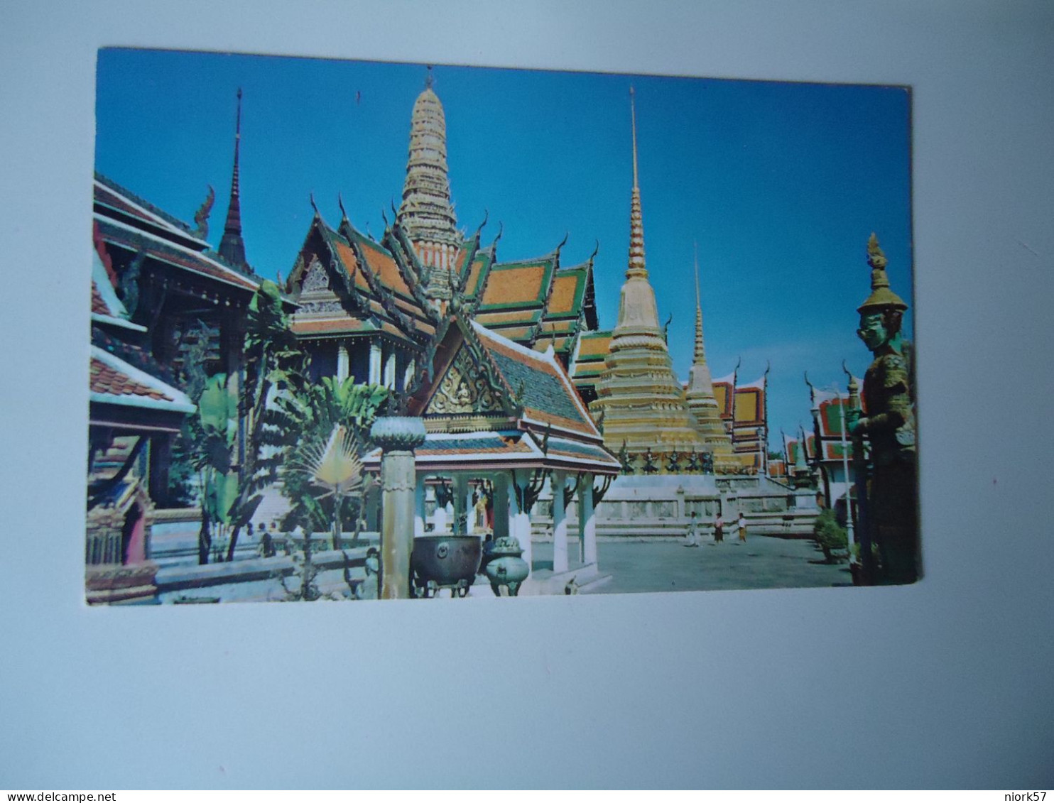 THAILAND     POSTCARDS EMERALD BUDDHA TEMPLE   MORE  PURHRSAPS 10% DISCOUNT - Thailand
