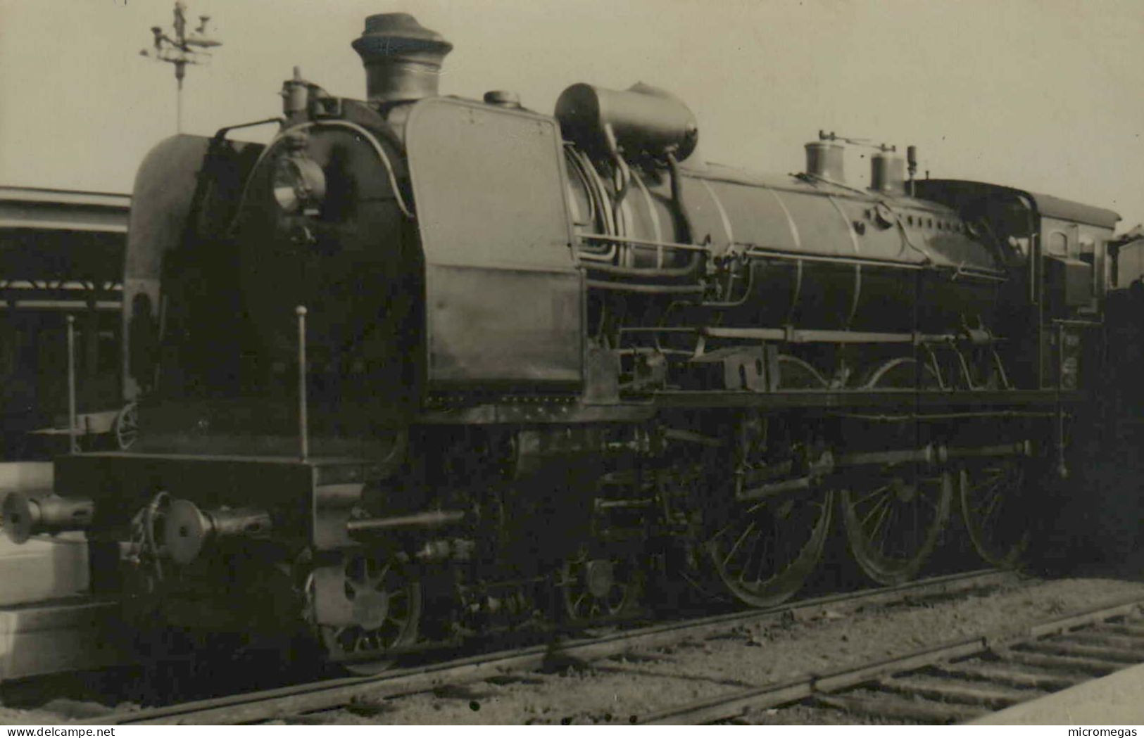 Locomotive à Identifier - Photo L. Hermann - Trains