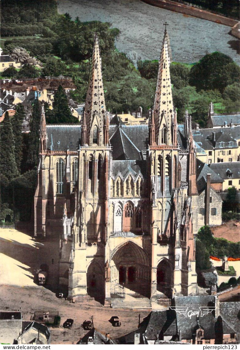 61 - Sées - La Cathédrale (XIIIe Siècle) - Vue Aérienne - Sees