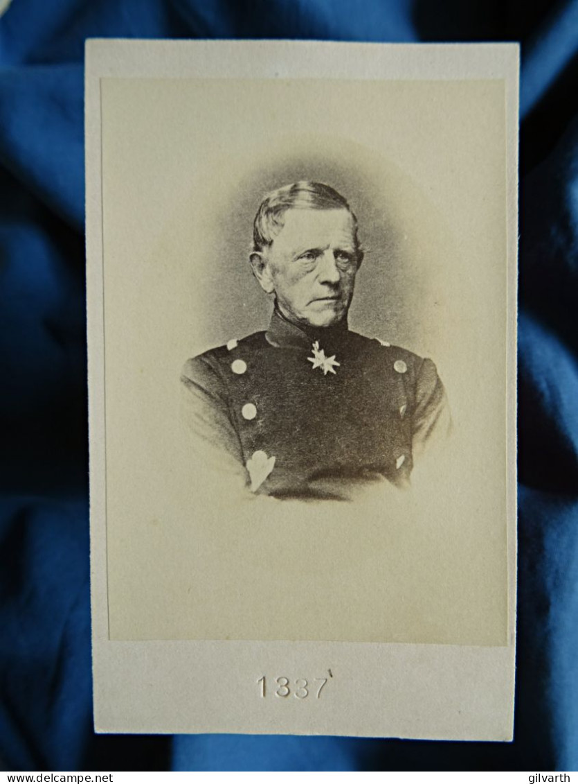 Photo Cdv Anonyme - General Von Moltke Circa 1865-70 L437 - Old (before 1900)