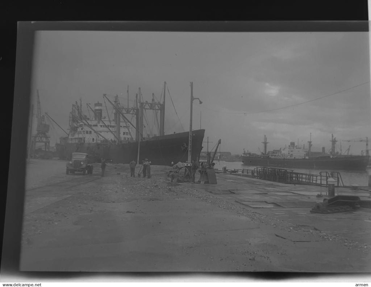 Négatif Film Snapshot  Bateaux ,Navire ,Ships Cargo , Docks  A Identifier - Glass Slides