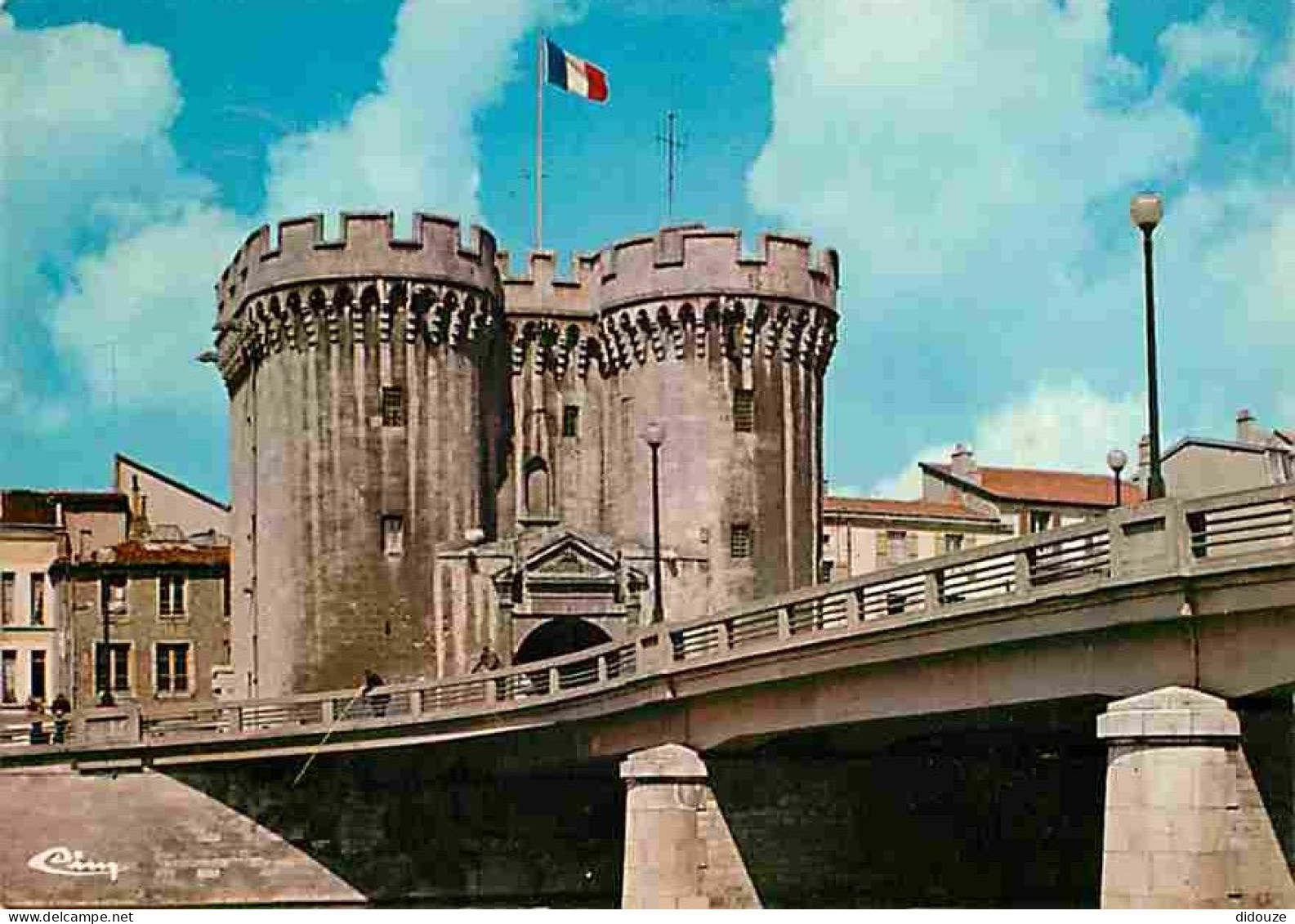 55 - Verdun - Le Pont Et La Porte Chaussée - CPM - Voir Scans Recto-Verso - Verdun