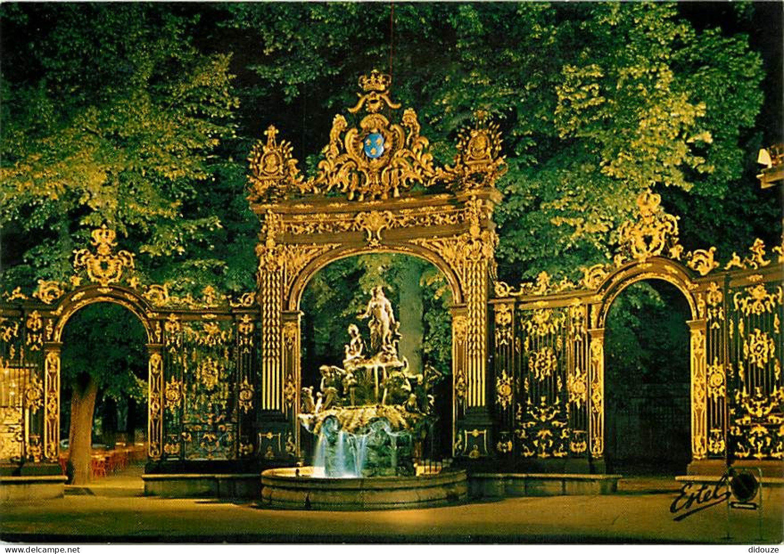 54 - Nancy - La Place Stanislas - Grilles En Fer Forgé De Jean Lamour - La Fontaine D'Amphitrite - Carte Neuve - CPM - V - Nancy