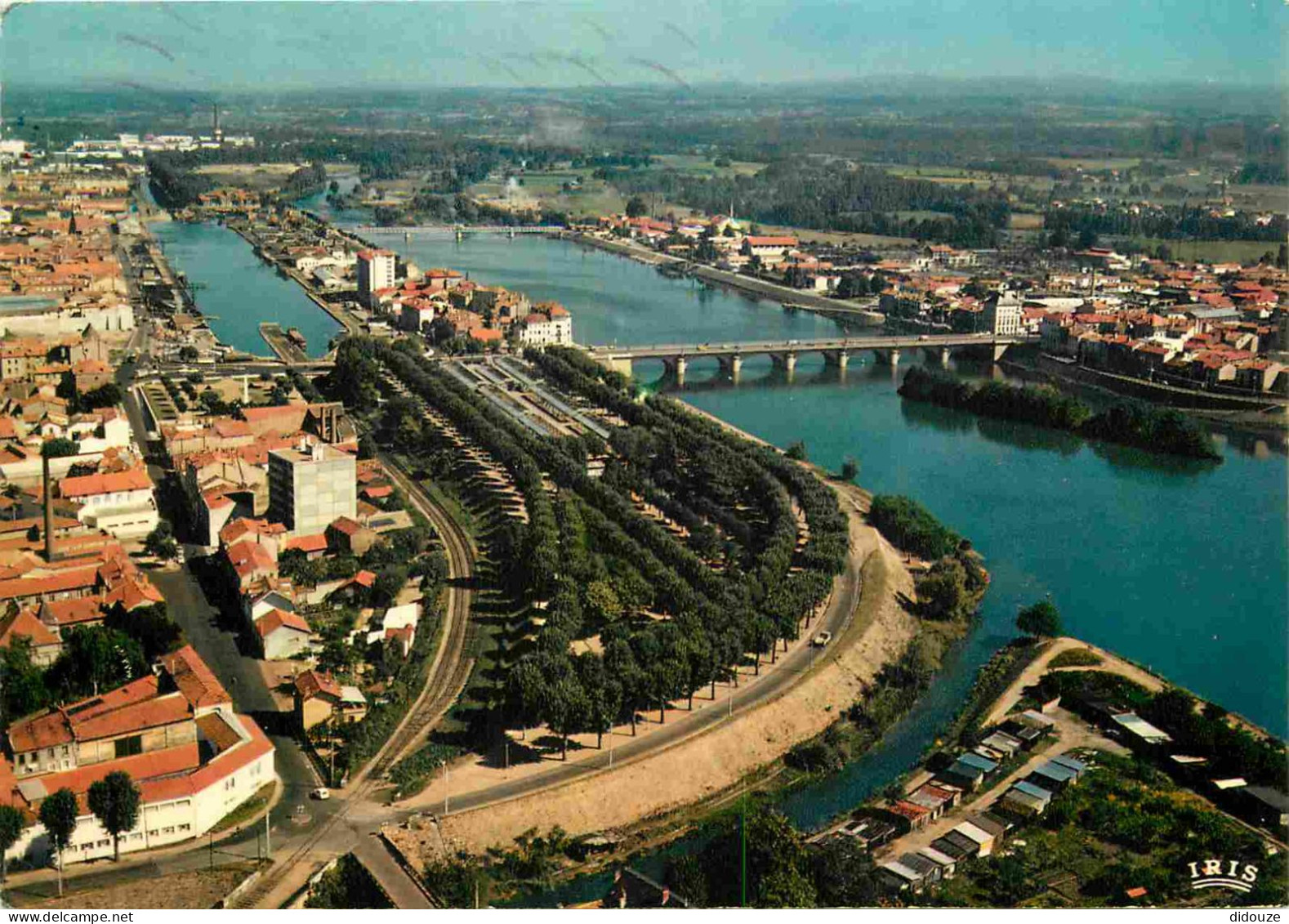 42 - Roanne - Vue Aérienne - La Loire Et Le Canal - CPM - Voir Scans Recto-Verso - Roanne